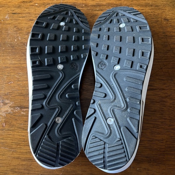 Ruideng Slip On Sneakers - Picture 7 of 8